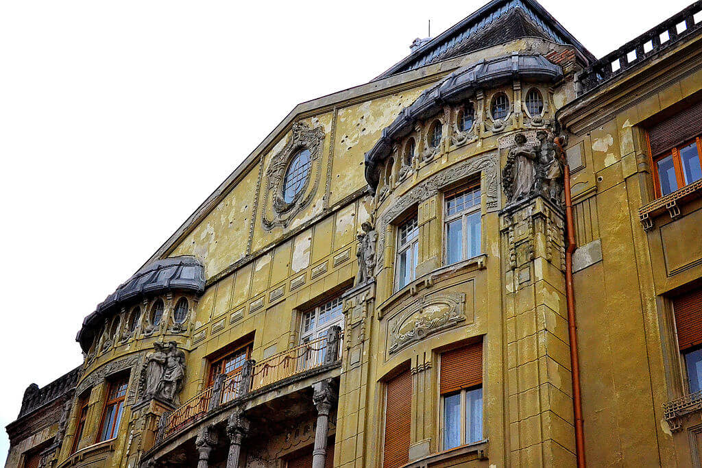 Nicolae Robu face amenințări goale la adresa proprietarilor de clădiri istorice din Timișoara