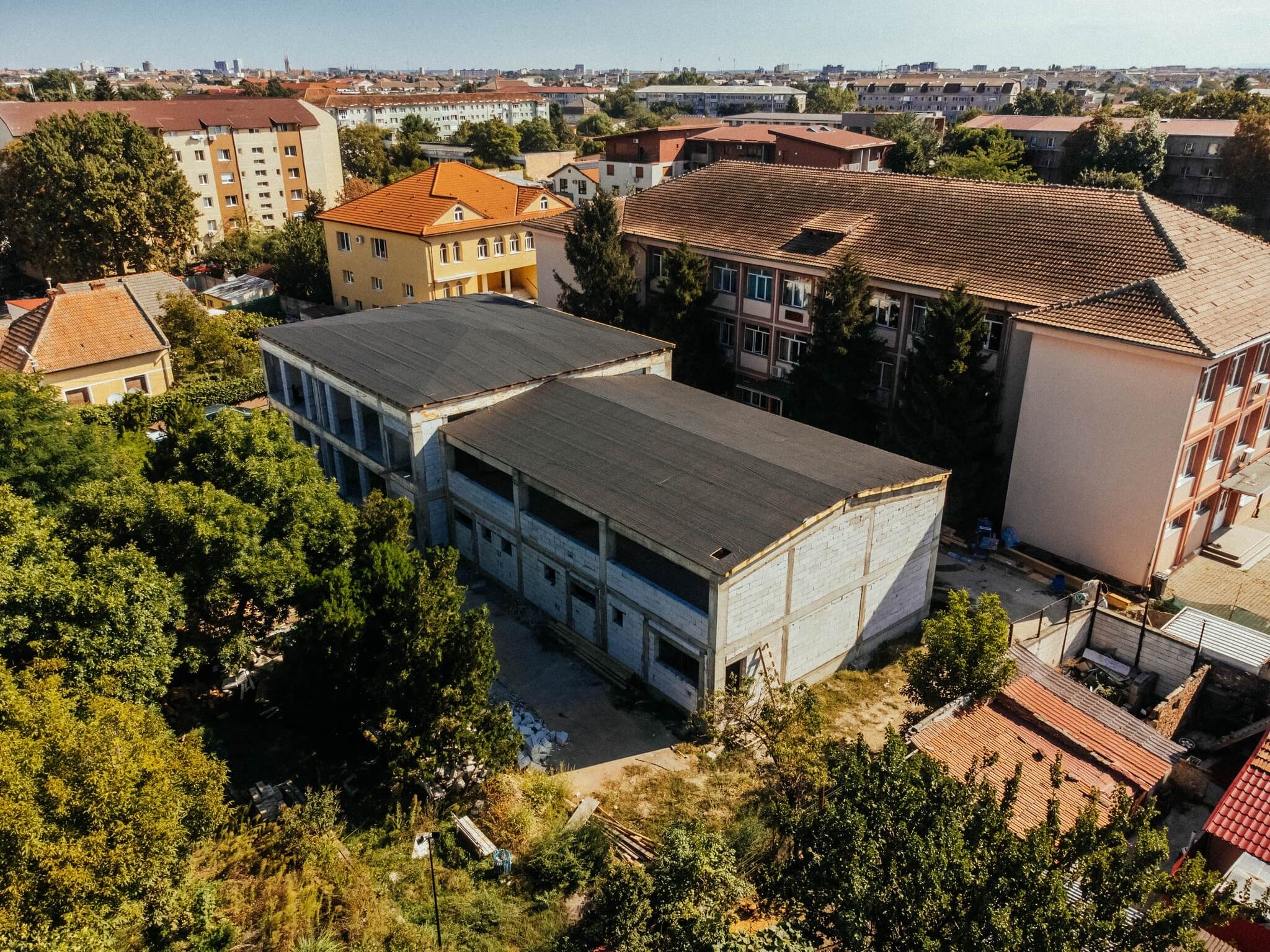 Am ridicat deja noul corp de clădire de la școala 13 din Timișoara